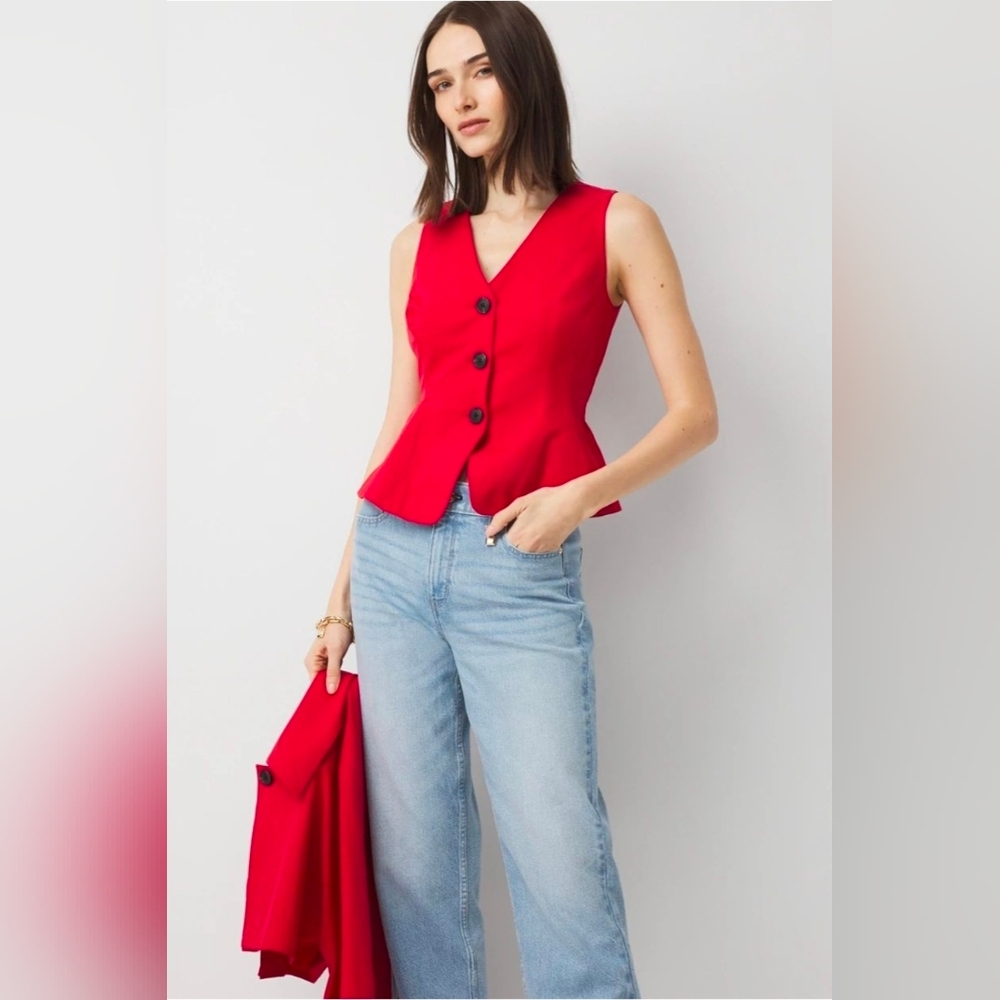 NWOT WHBM Red V-Neck Buttoned Peplum Vest